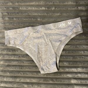 (NWOT) Seamless bikini underwear